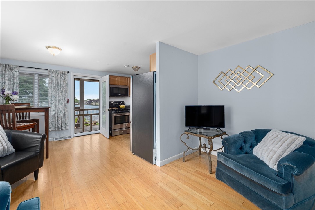 136 Riverside Drive, Unit 3 Tiverton, RI 02878 - Photo 11 of 23