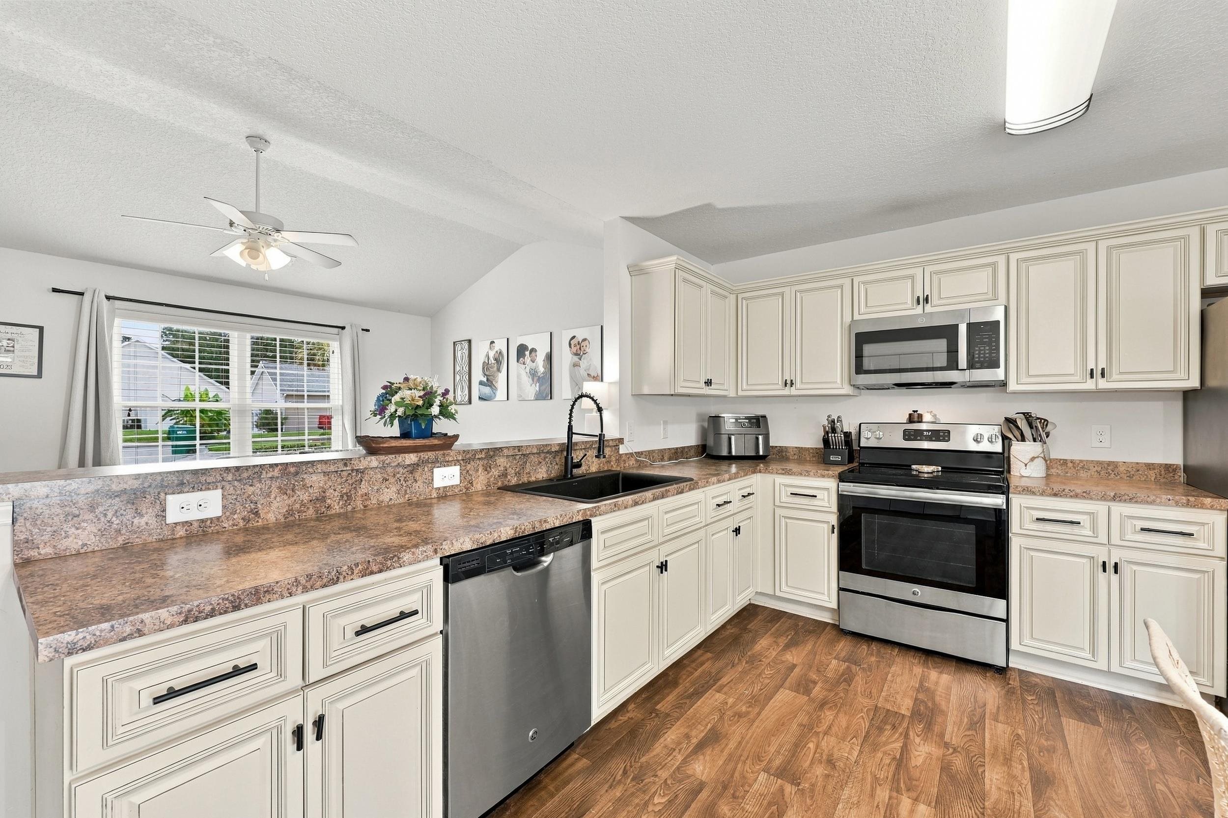 152 Maggie Way Myrtle Beach, SC 29588 - Photo 14 of 48 Gallery Image 14