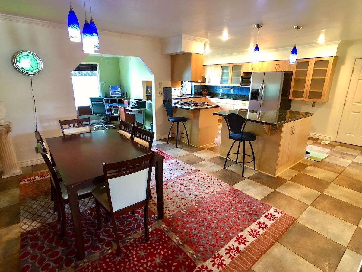 6915 Rapp Lane Talent, OR 97540 - Photo 14 of 40 Kitchen & Dining Room