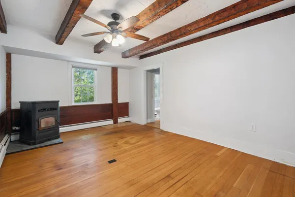 $489,000 | 295 Andover Road, New London, NH 03257