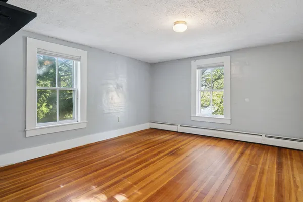 $489,000 | 295 Andover Road, New London, NH 03257