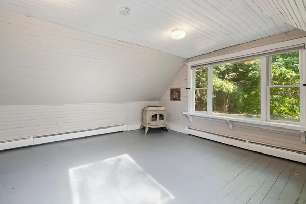 $489,000 | 295 Andover Road, New London, NH 03257