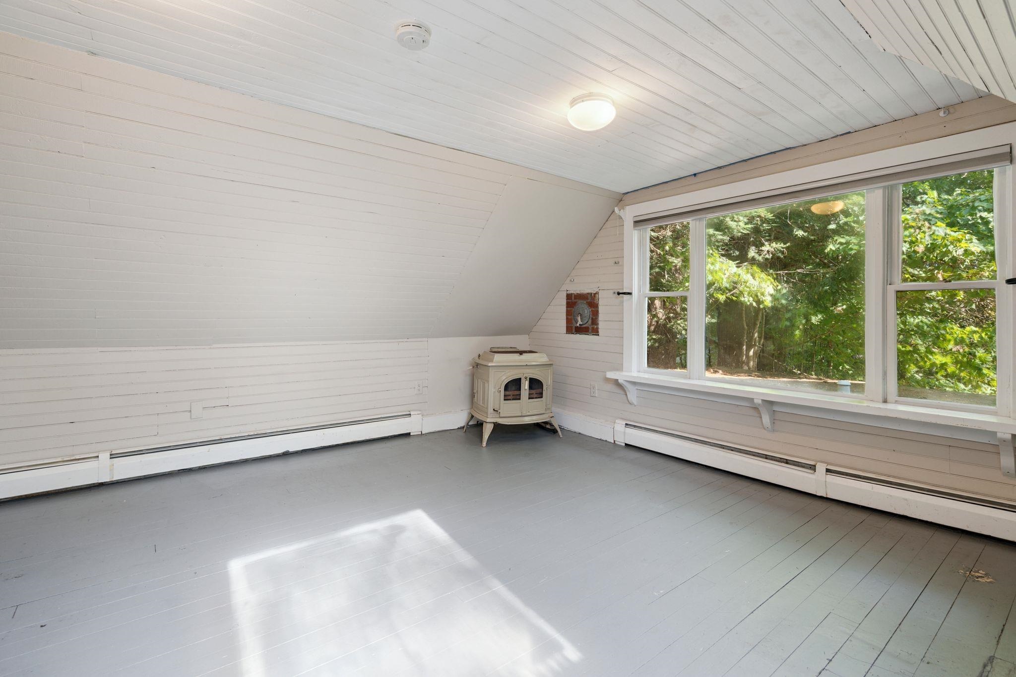 295 Andover Road New London, NH 03257 - Photo 26 of 37