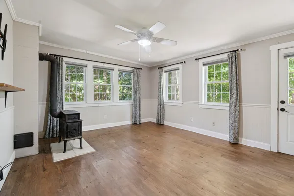 $489,000 | 295 Andover Road, New London, NH 03257