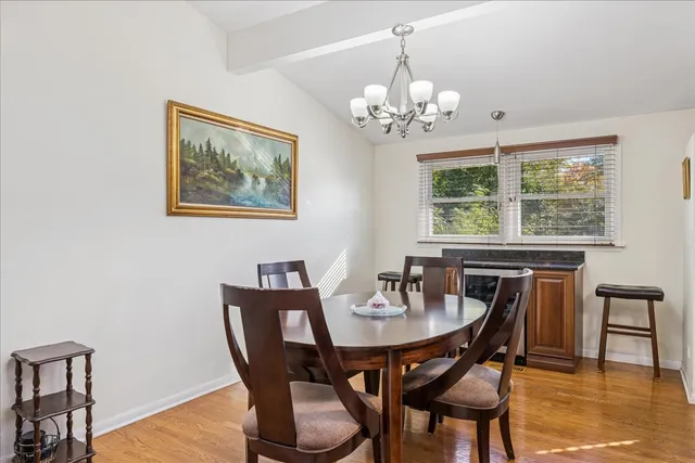 $499,000 | 275 Wilkins Drive, Des Plaines, IL 60016