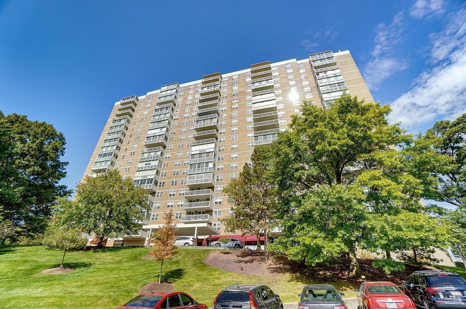2444 Madison Road, Unit 1412 Cincinnati, OH 45208 - Photo 43 of 50