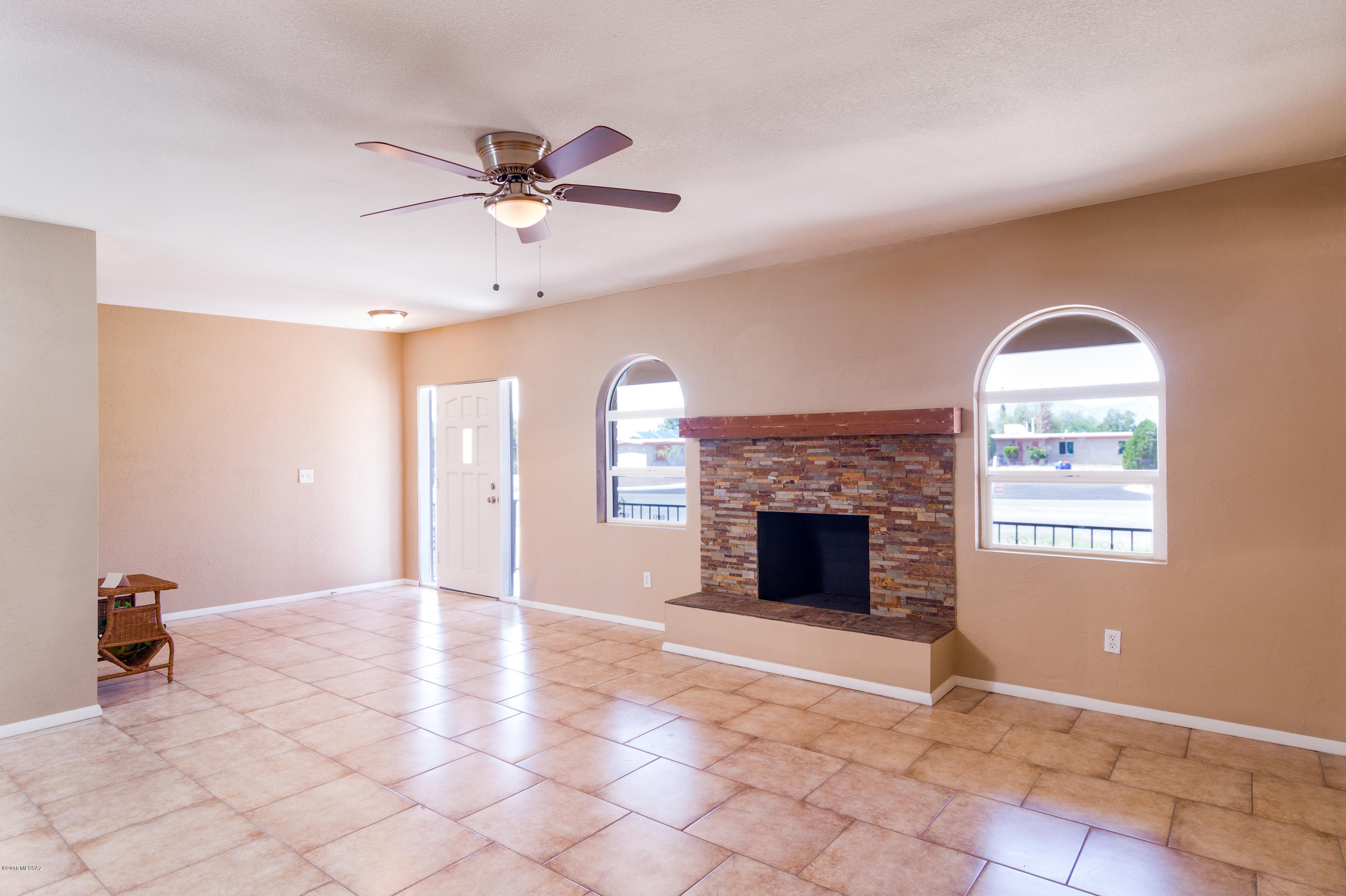 7224 East Stella Road Tucson, AZ 85730 - Photo 1 of 18 Gallery Image 1