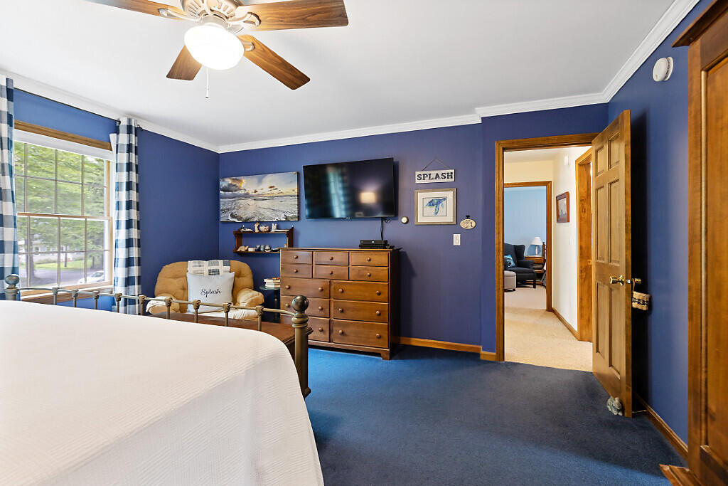40 Pheasant Run Road Belgrade, ME 04917 - Photo 27 of 45 Primary Bedroom