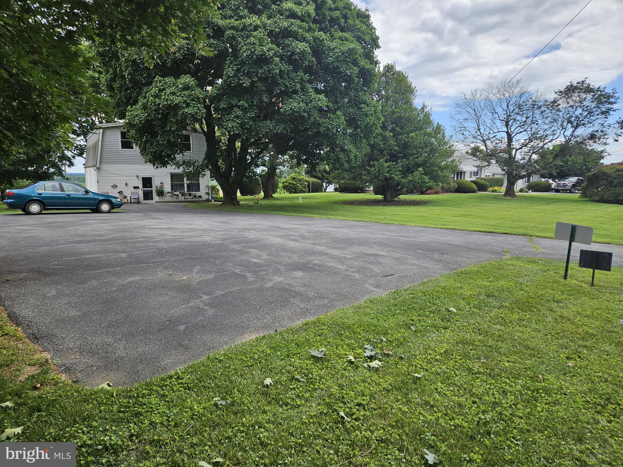 7015 Woodbine Road Woodbine, MD 21797 - Photo 41 of 60 Parking at Apartment Building