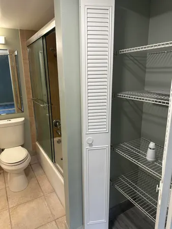 $129,000 | 436 Pine Glen Lane, Unit D1, Greenacres, FL 33463