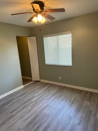 $129,000 | 436 Pine Glen Lane, Unit D1, Greenacres, FL 33463