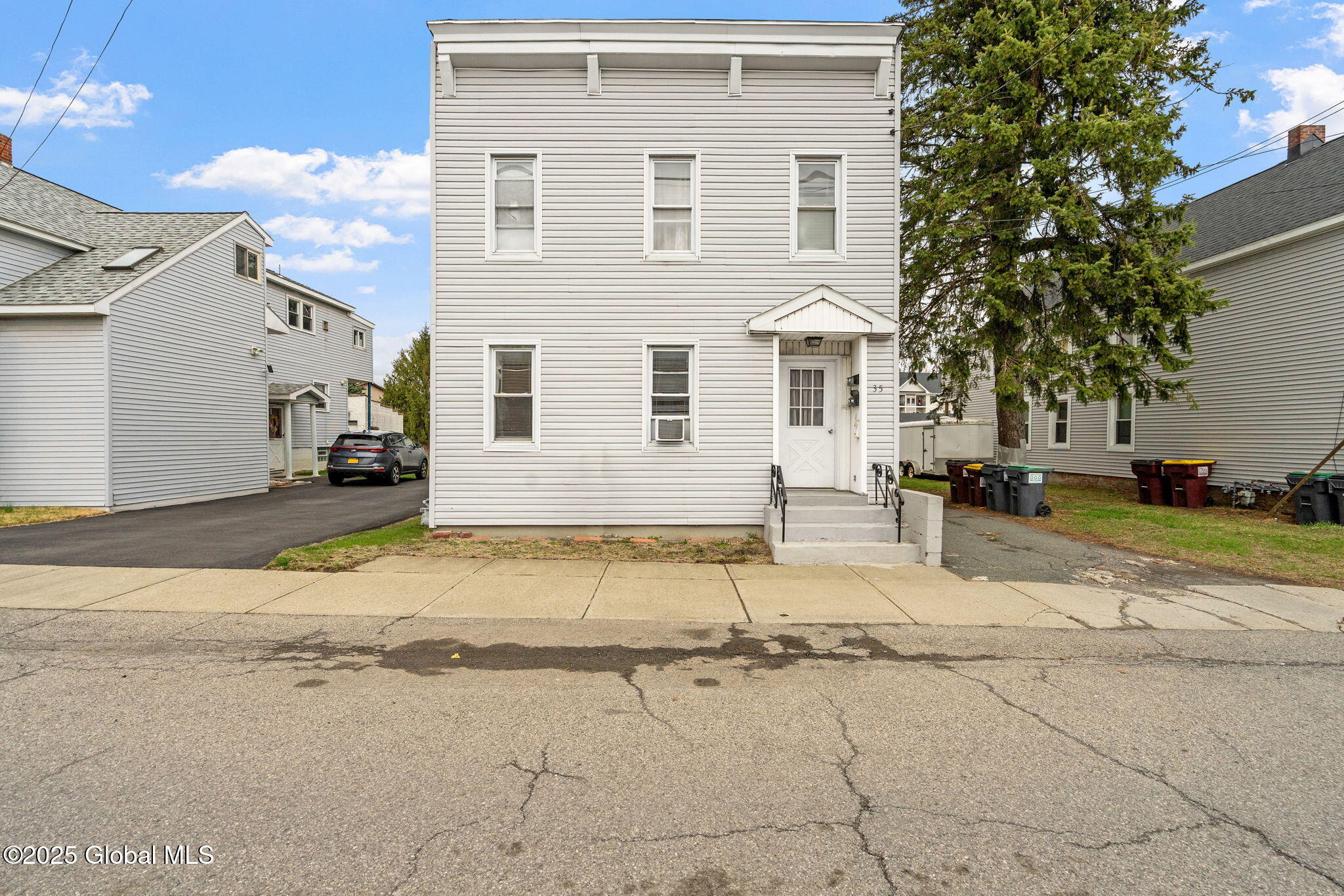 35 Exchange Street Colonie, NY 12205 - Photo 2 of 36 2-web-or-mls-35-exchange-st