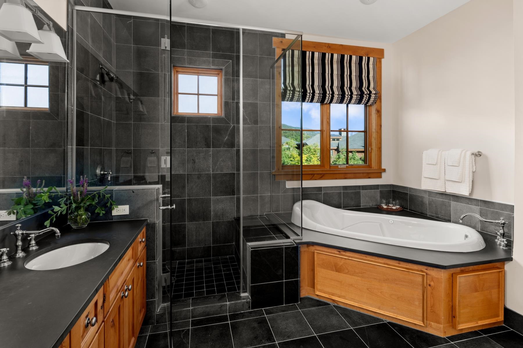 83 Nosedive Drive, Unit CABIN #9 Stowe, VT 05672 - Photo 17 of 40