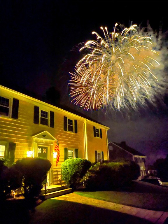 10 Fort Hill Road Bristol, RI 02809 - Photo 2 of 41 Gallery Image 2
