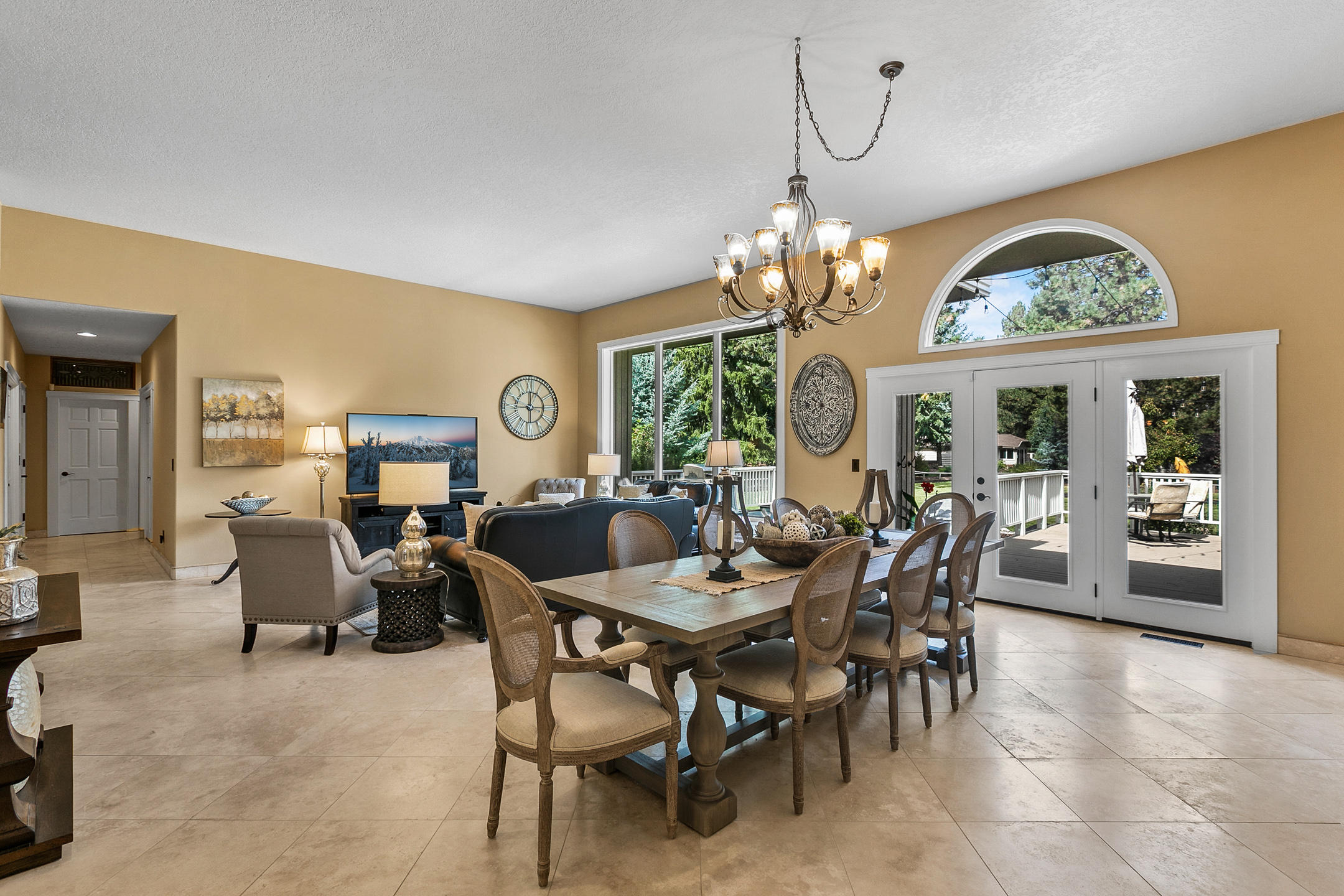20407 Christmas Ridge Bend, OR 97702 - Photo 16 of 38 12
