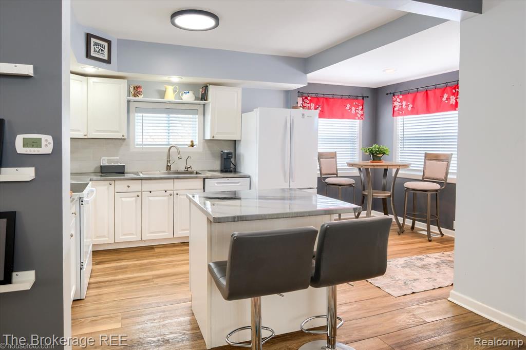 8366 North Byron Road New Lothrop, MI 48460 - Photo 12 of 29