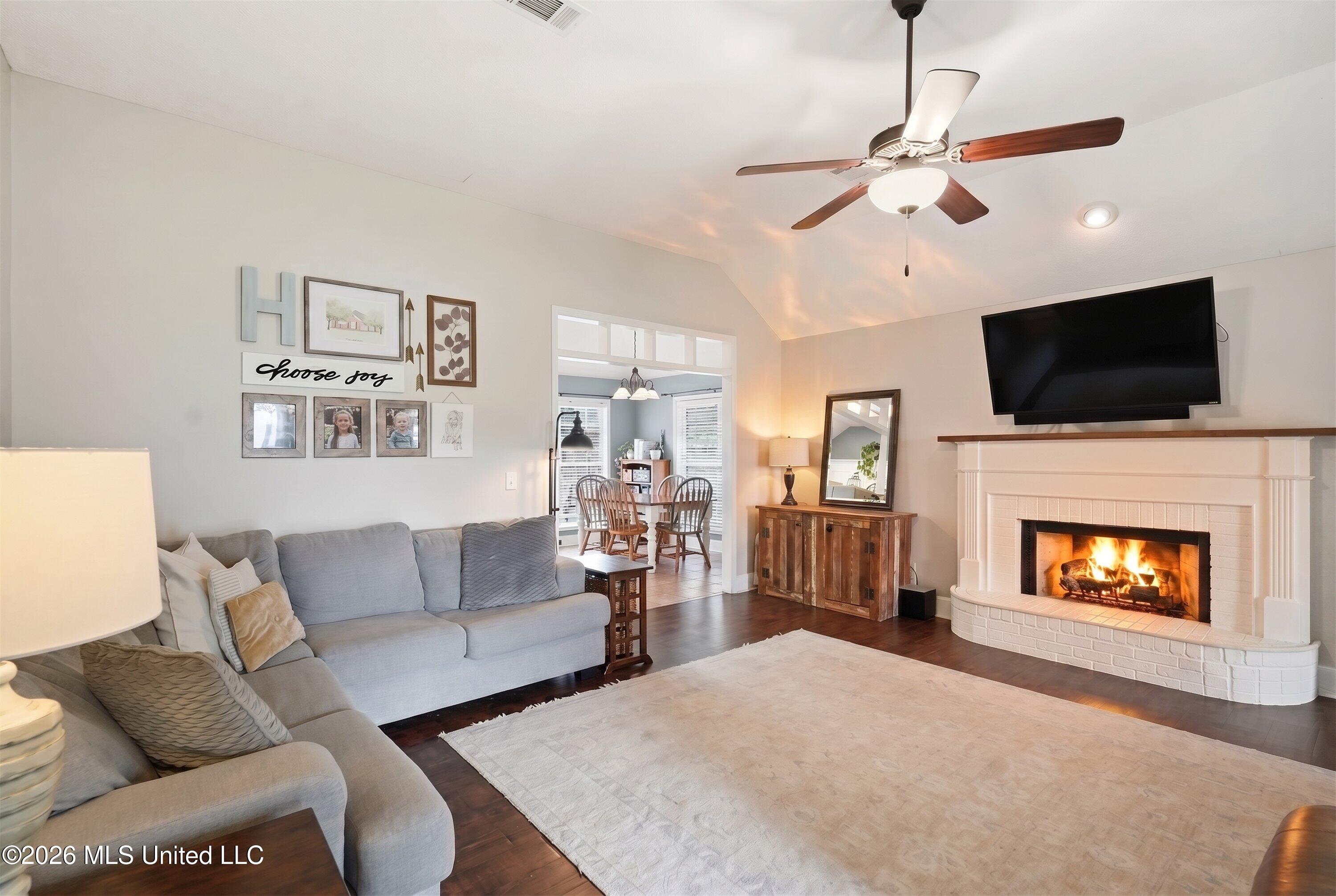 1308 Pecan Cove Brandon, MS 39042 - Photo 7 of 36 07-1308_Pecan_Cv_007-Fireplace 2
