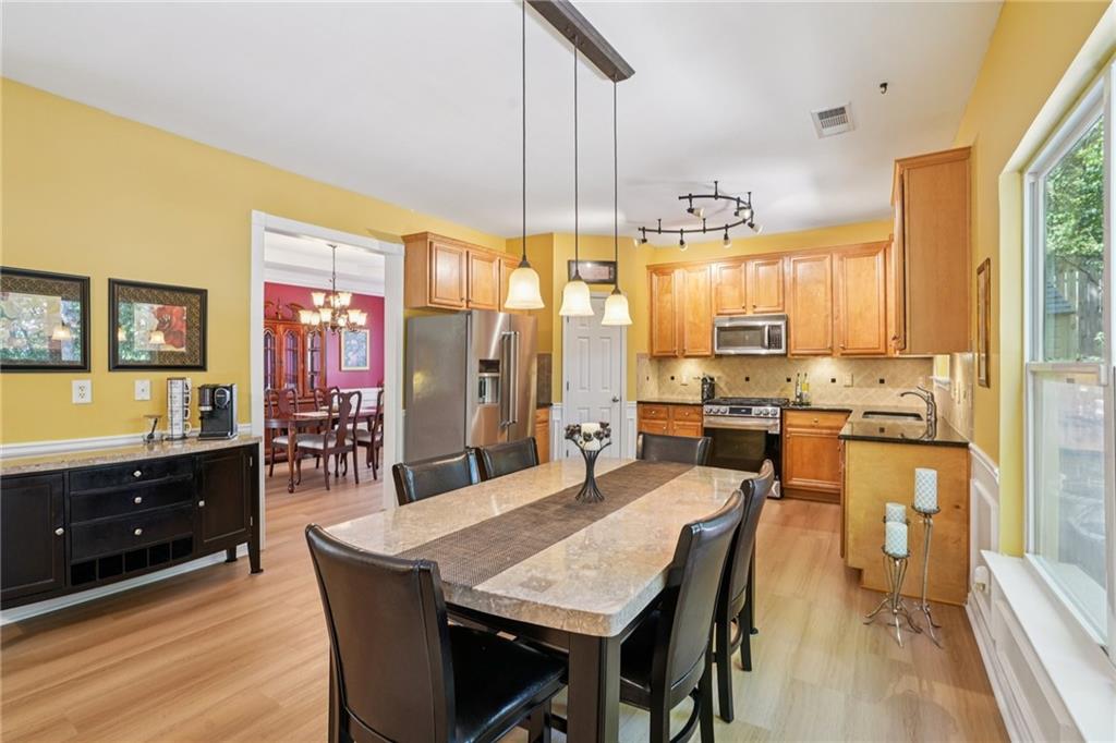 715 Moonlight Way Suwanee, GA 30024 - Photo 11 of 57