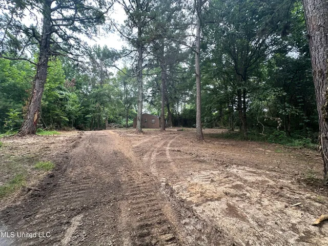 $92,500 | 1761 Old Highway, Holly Springs, MS 38635