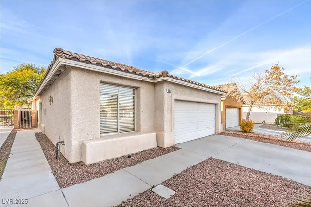 $1,950 | 5817 Golden Wing Street, Las Vegas, NV 89113