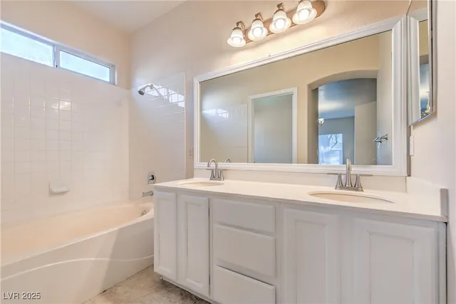 $1,950 | 5817 Golden Wing Street, Las Vegas, NV 89113