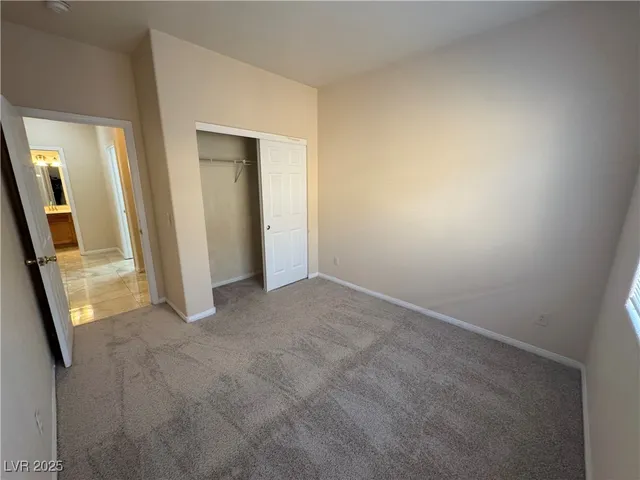 $1,950 | 5817 Golden Wing Street, Las Vegas, NV 89113