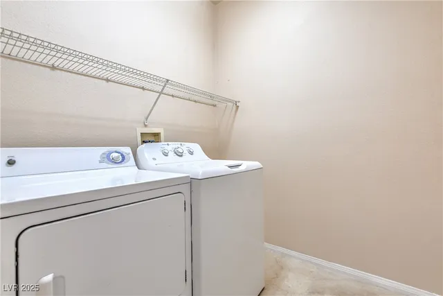 $1,950 | 5817 Golden Wing Street, Las Vegas, NV 89113