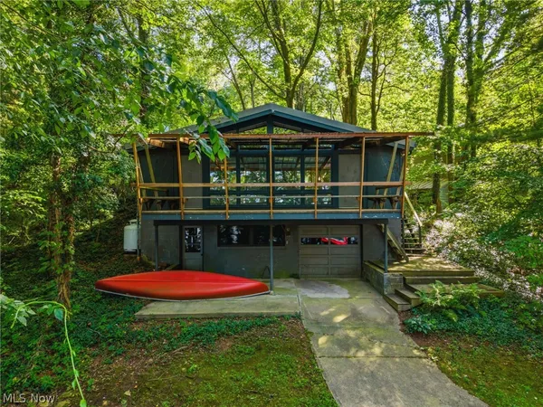 $319,900 | 511 West Shore Drive, Lucas, OH 44843