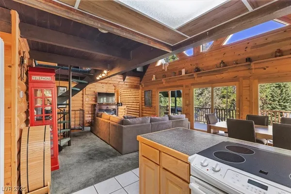 $993,000 | 370 Alpine Way, Mount Charleston, NV 89124