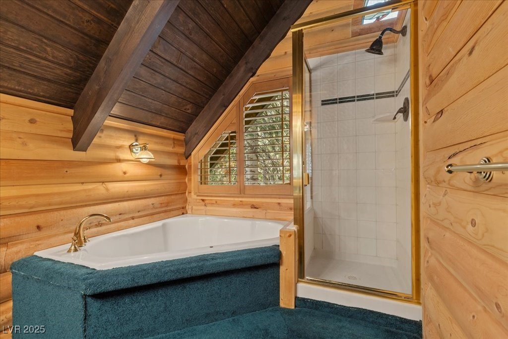 370 Alpine Way Mount Charleston, NV 89124 - Photo 26 of 79 A jetted soaking tub and separate shower.