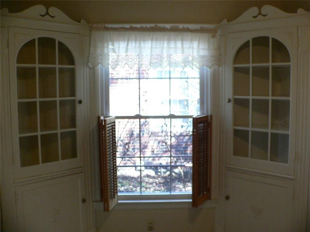7012 Warwick Road Indianapolis, IN 46220 - Photo 11 of 38 Gallery Image 11