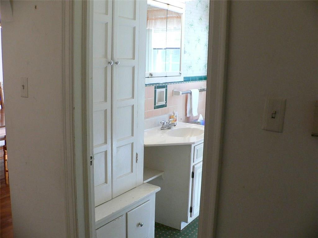 7012 Warwick Road Indianapolis, IN 46220 - Photo 15 of 38 Gallery Image 15