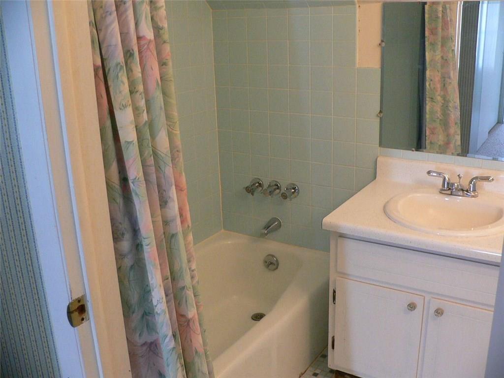 7012 Warwick Road Indianapolis, IN 46220 - Photo 30 of 38 Gallery Image 30