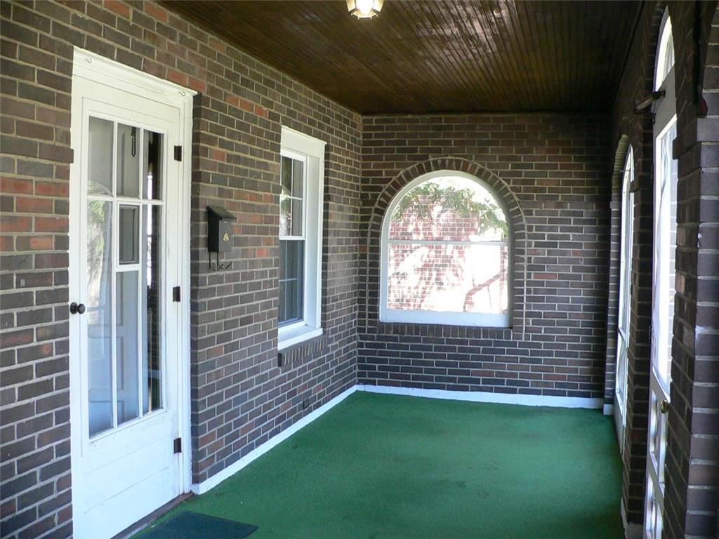 7012 Warwick Road Indianapolis, IN 46220 - Photo 4 of 38 Gallery Image 4