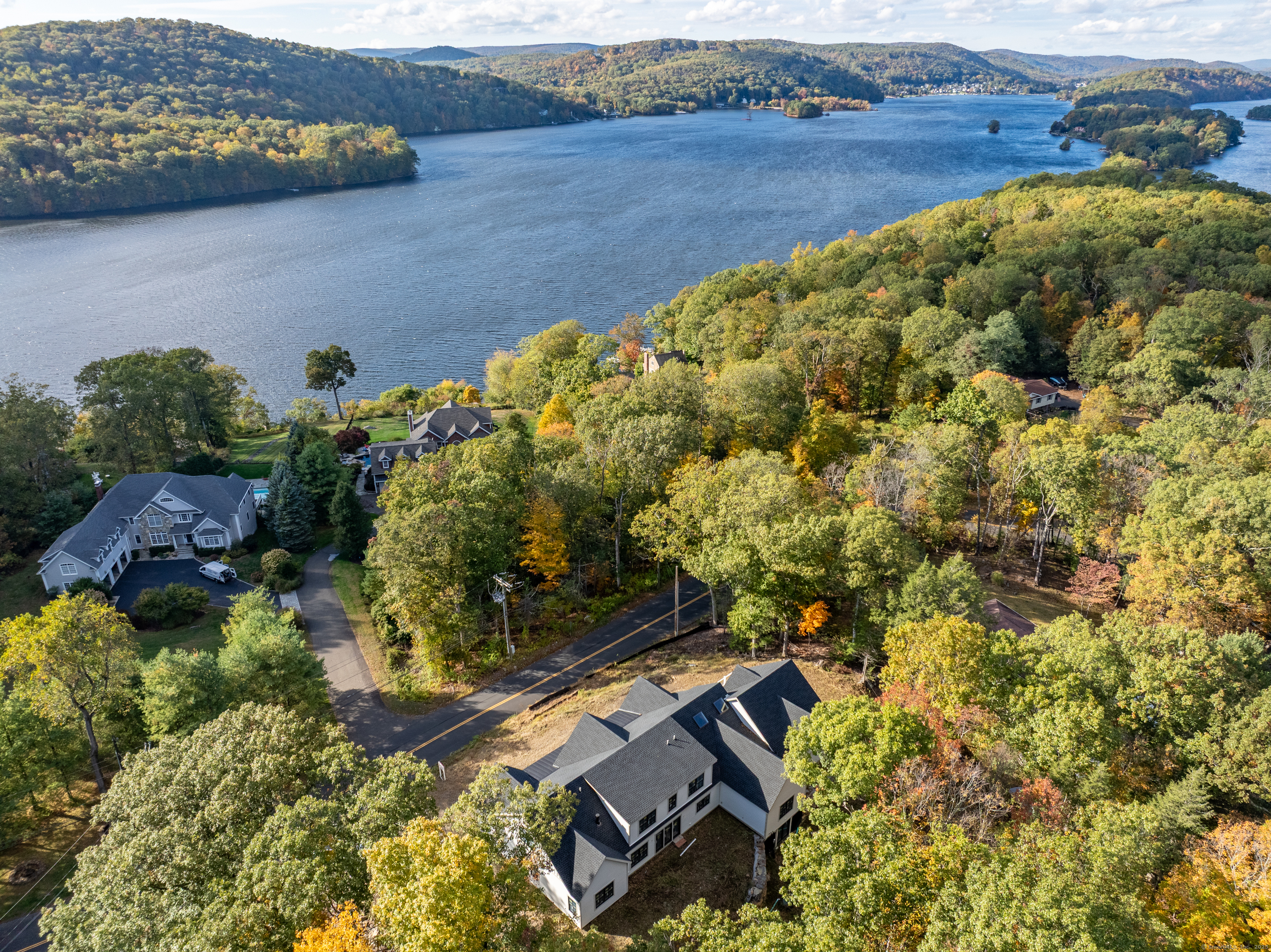 255 Great Plain Road Danbury, CT 06811 - Photo 8 of 20