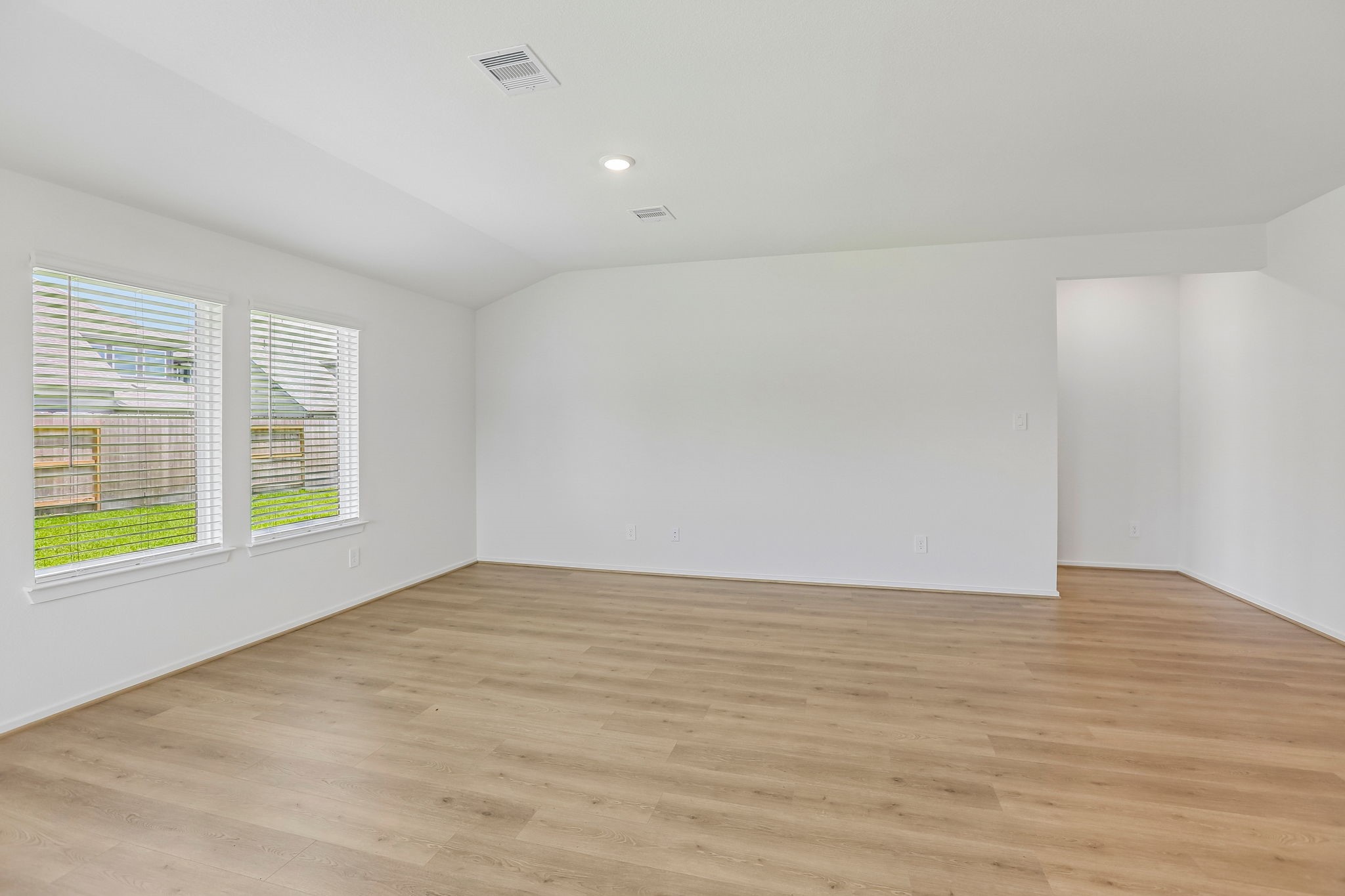 1713 Hopson Rnch Drive Conroe, TX 77301 - Photo 6 of 29 Gallery Image 6