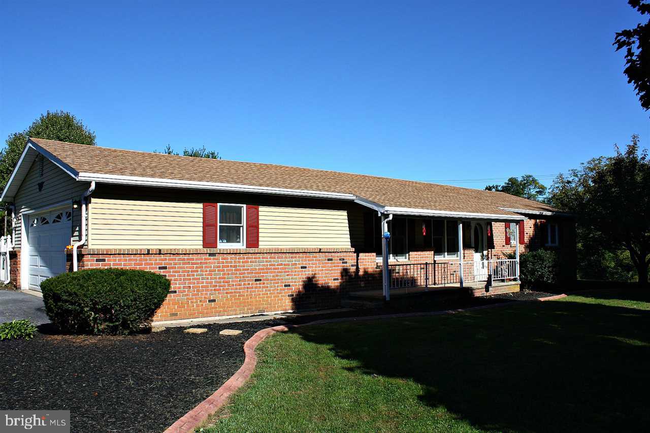 175 Maple Lane Lebanon, PA 17042 - Photo 1 of 25 Gallery Image 1