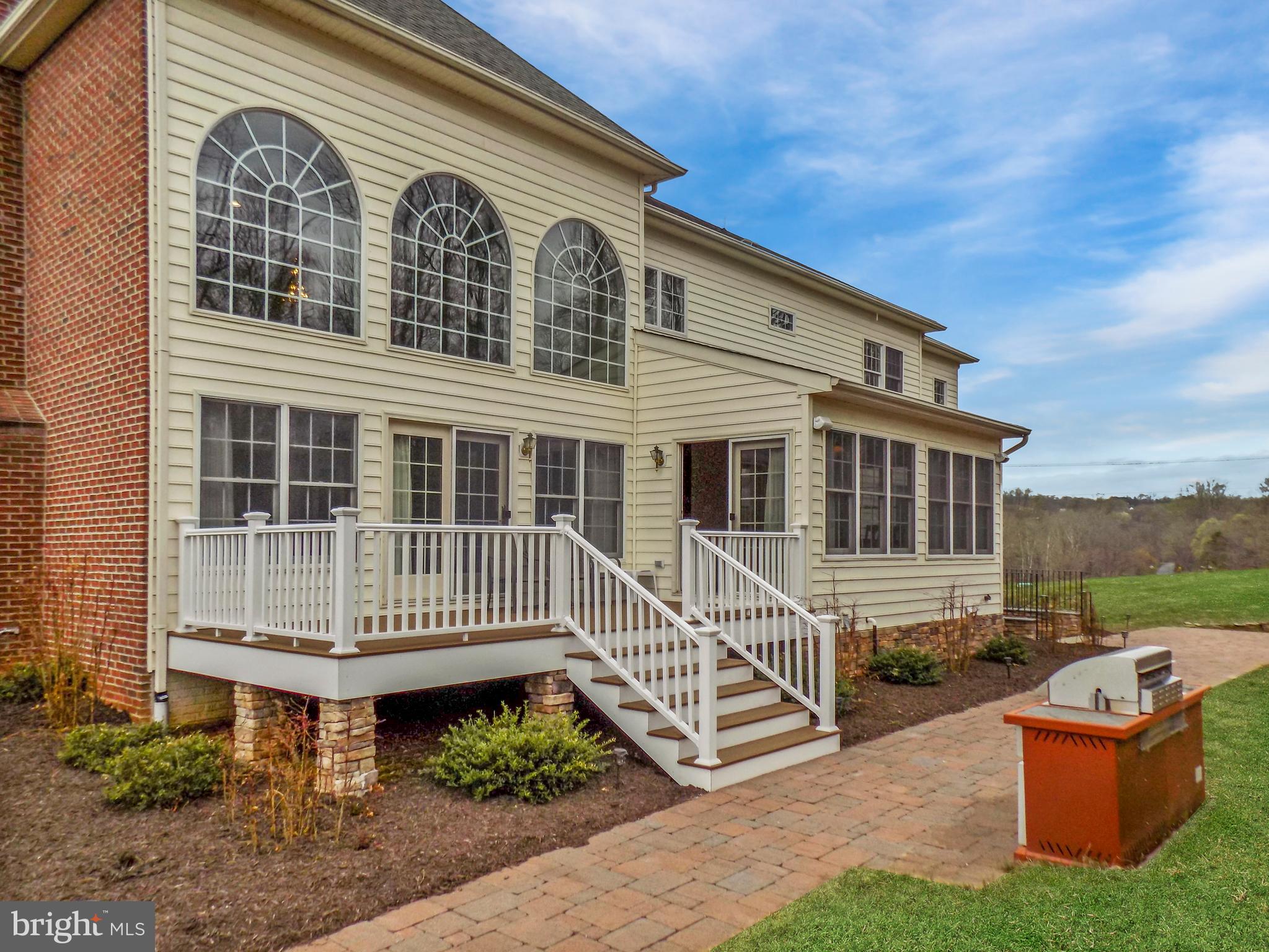 18032 Dry Mill Road Leesburg, VA 20175 - Photo 4 of 32 Gallery Image 4