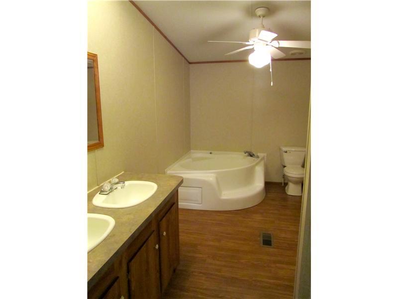 31270 Harry Sherman Road Albany, LA 70711 - Photo 8 of 10 Gallery Image 8