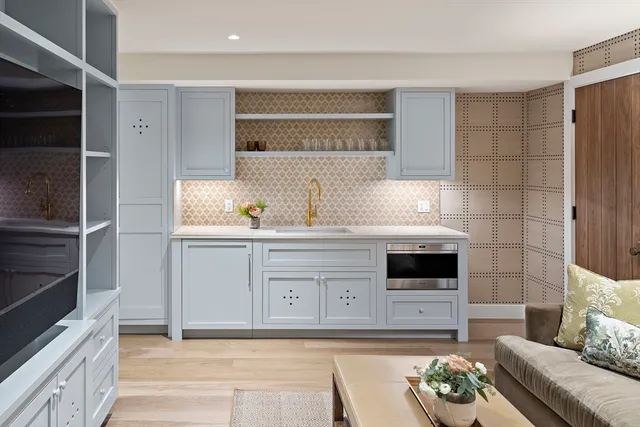 $3,350,000 | 8 Silver Hill Road, Lincoln, MA 01773