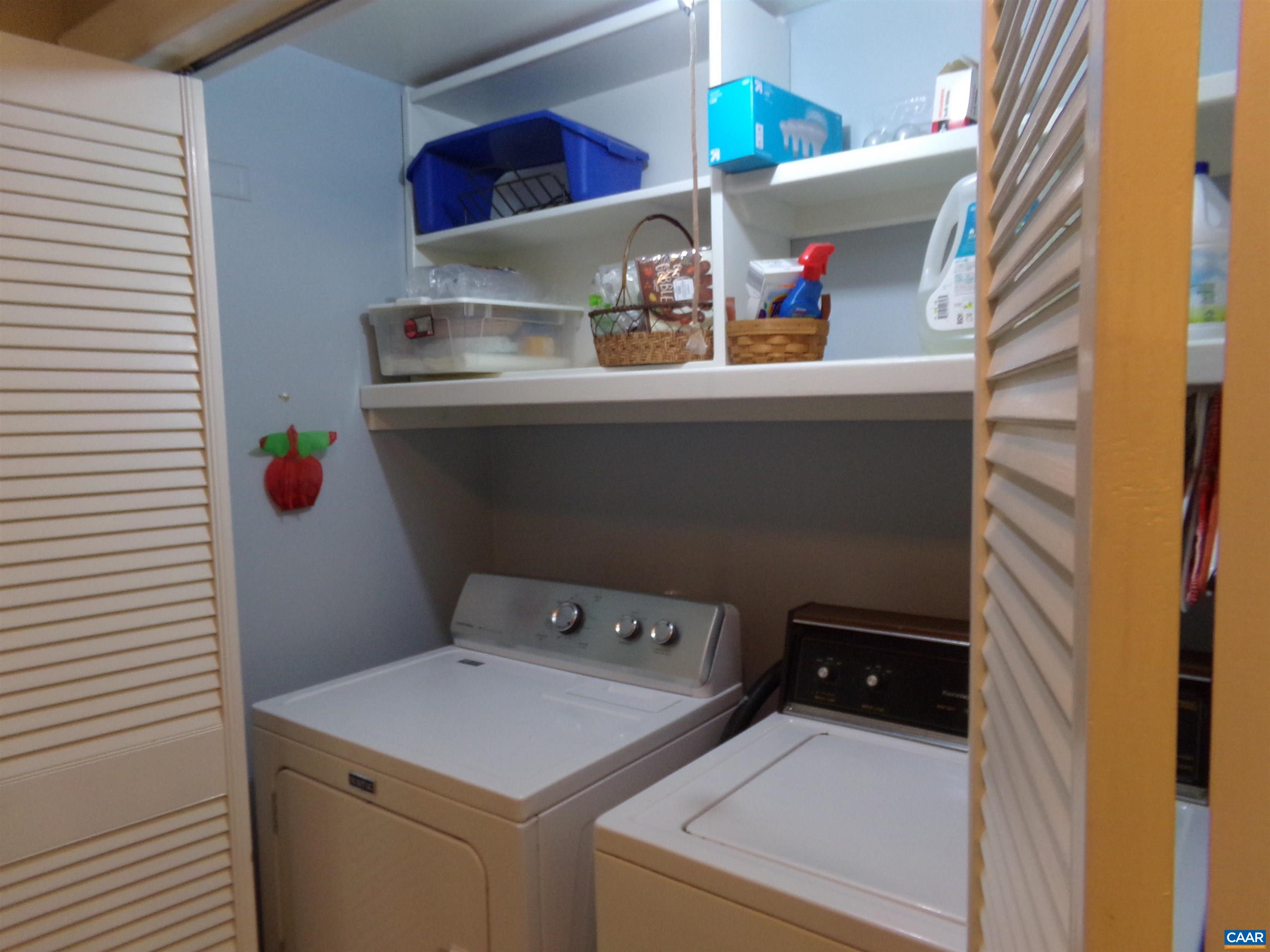 3011 Colonial Drive Charlottesville, VA 22911 - Photo 16 of 35 a utility room with dryer and washer