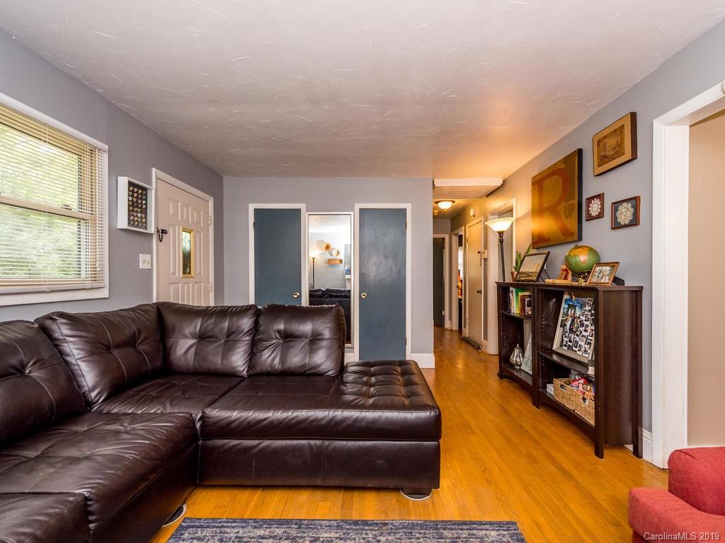 42 Royal Oaks Road Arden, NC 28704 - Photo 5 of 30 Gallery Image 5