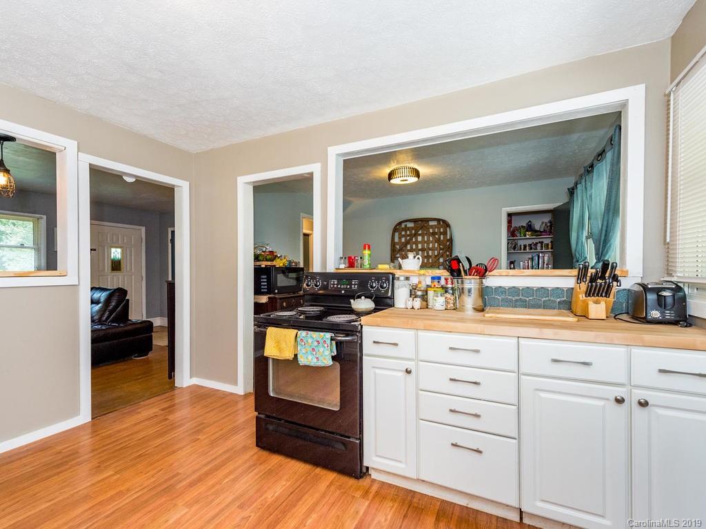 42 Royal Oaks Road Arden, NC 28704 - Photo 8 of 30 Gallery Image 8