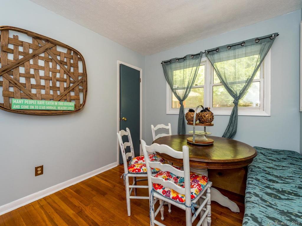 42 Royal Oaks Road Arden, NC 28704 - Photo 10 of 30 Gallery Image 10