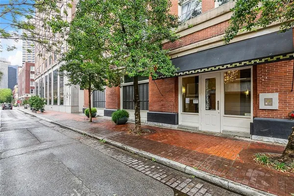 $4,200 | 825 Lafayette Street, Unit 4, New Orleans, LA 70113