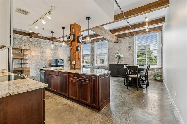 $4,200 | 825 Lafayette Street, Unit 4, New Orleans, LA 70113