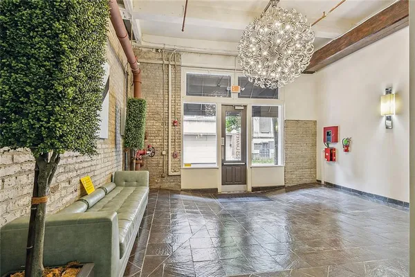 $4,200 | 825 Lafayette Street, Unit 4, New Orleans, LA 70113