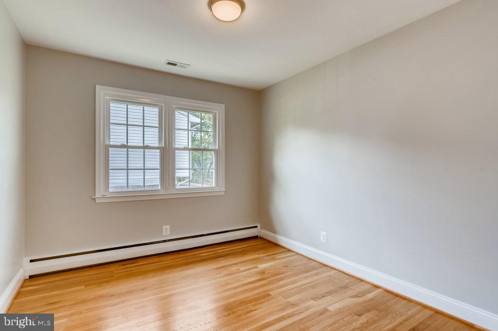 907 Sibley Road Baltimore, MD 21286 - Photo 21 of 36 Third Bedroom