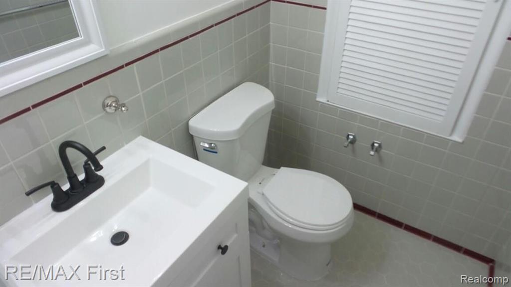 1660 Littlestone Road Grosse Pointe, MI 48236 - Photo 26 of 29