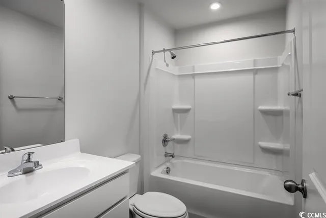 $277,385 | 8097 Northwest Sterling Oaks Drive, Ash, NC 28420